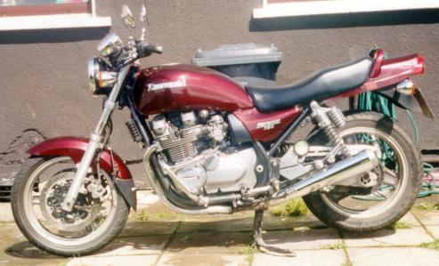 Bob's Motorbike (KAWASAKI ZEPHYR 750 C2)